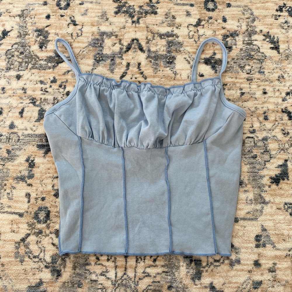 blue tank top